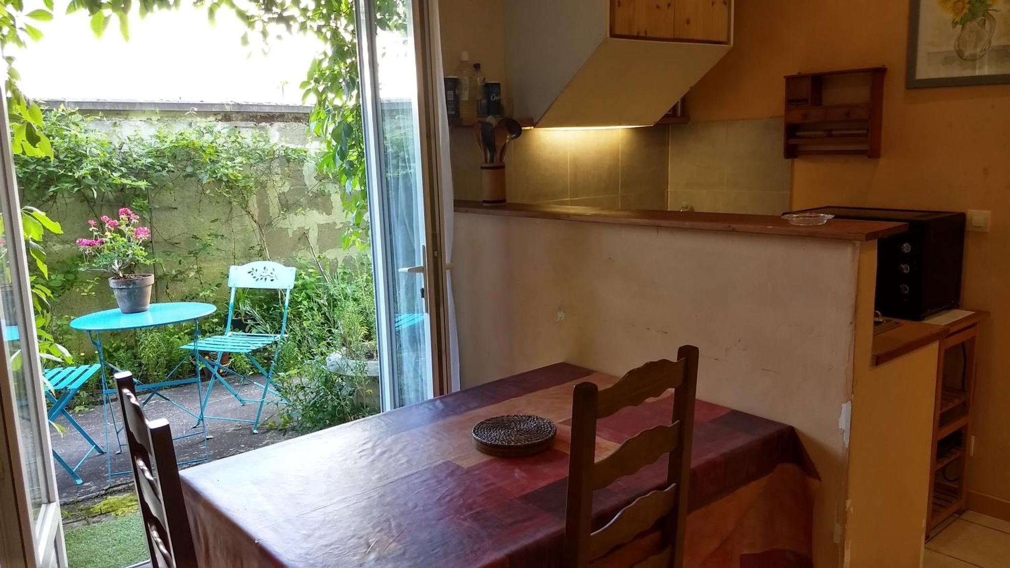 Logement Tranquille Et Frais Proche Gare Au Rdc Saumur Εξωτερικό φωτογραφία