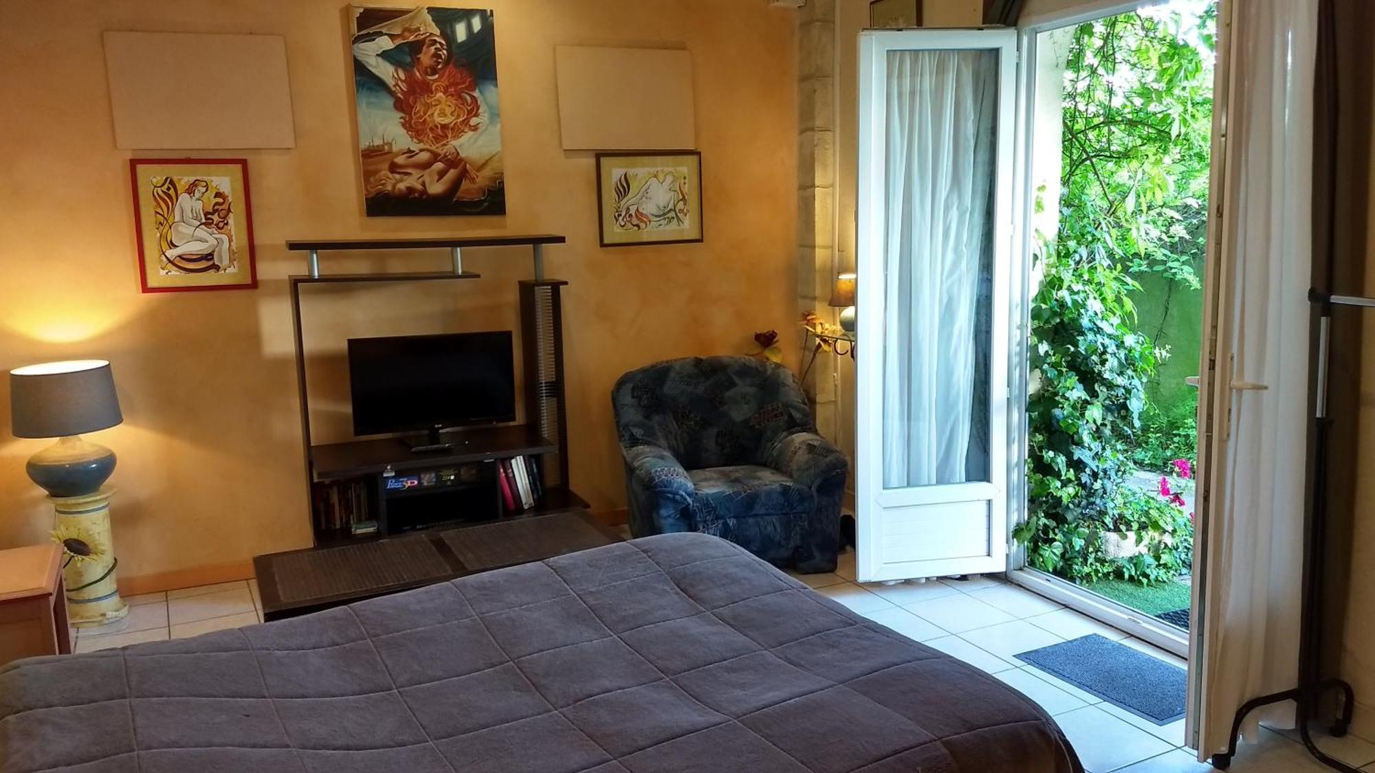 Logement Tranquille Et Frais Proche Gare Au Rdc Saumur Εξωτερικό φωτογραφία
