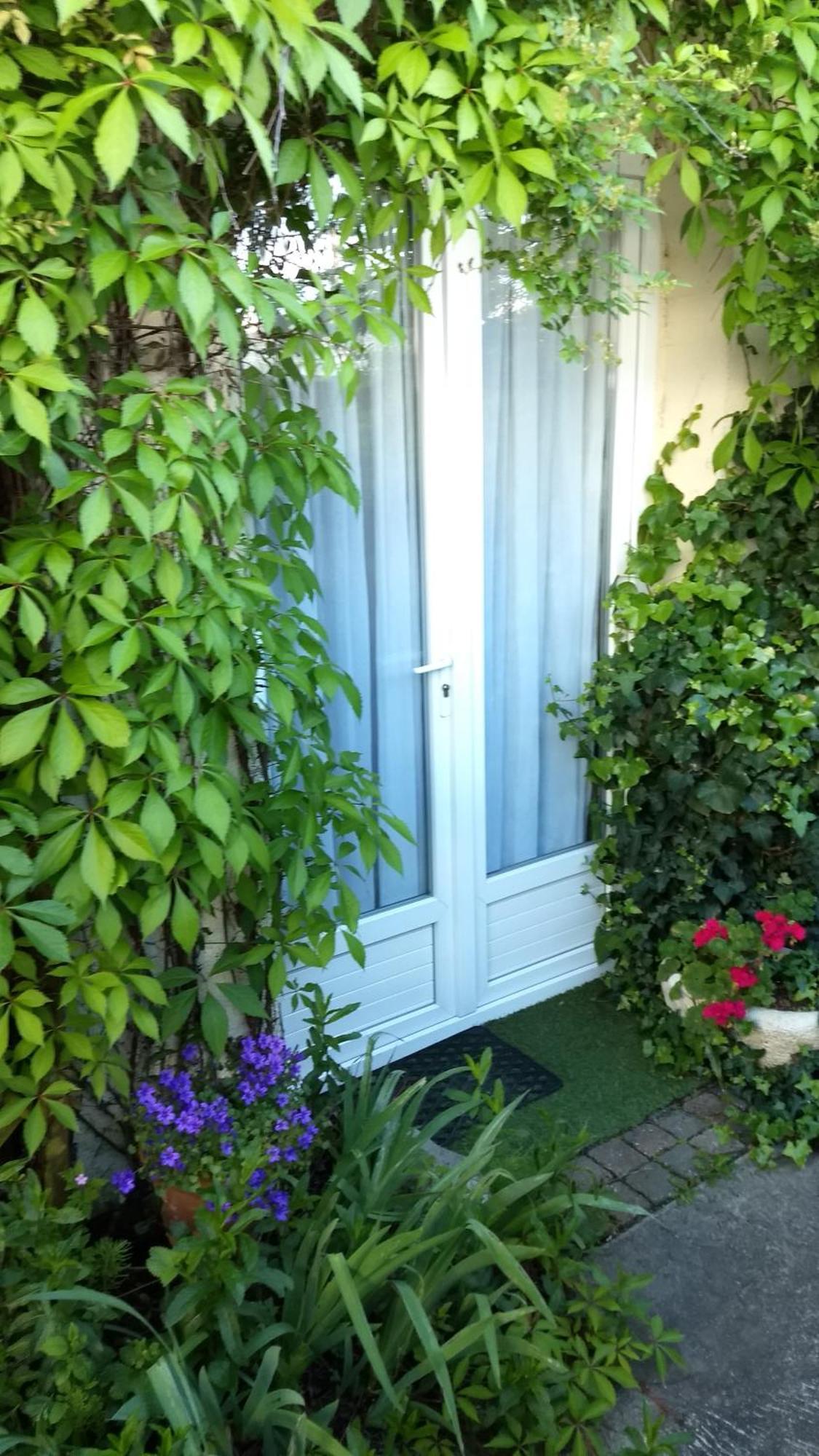 Logement Tranquille Et Frais Proche Gare Au Rdc Saumur Εξωτερικό φωτογραφία